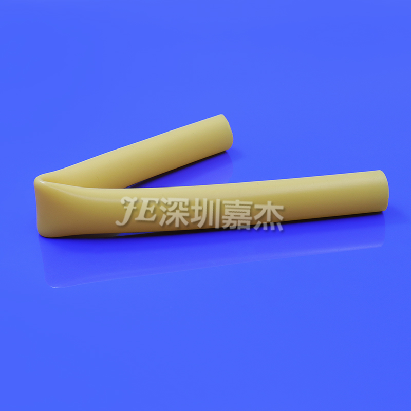 狂躁曰本美女BBBBBB视频双色硅胶管